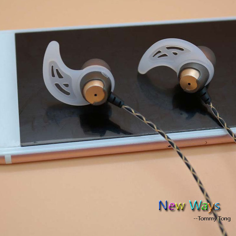 1Pair Silicone Earphone Clip H - Sports Earphone Hook recensione e prezzo